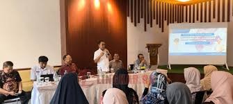 Kepala Disperin Kota Semarang, Tri Supriyanto saat memberikan arahan. (dok Alan Henry)