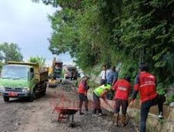 Terima Aduan Jalan Rusak, Agustina Lakukan Respon Cepat
