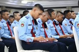 Para siswa SMA Taruna Nusantara saat mengikuti pembekalan Sekda Provinsi Jawa Tengah di Gedung Gradhika Bakti Praja Semarang. Foto: dokumentasi/istimewa
