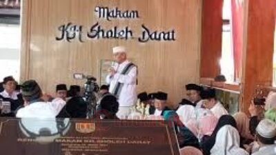 Namanya Mendunia dan Muridnya Pahlawan Nasional, Kiai Chalwani Tegaskan Mbah Sholeh Sangat Layak Dapat Gelar Pahlawan Nasional