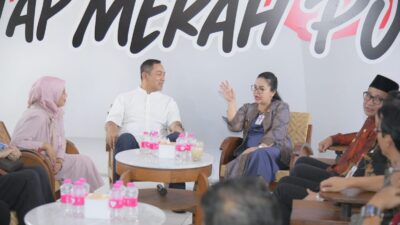 Wali Kota Semarang, Agustina Wilujeng Pramestuti halalbihalal ke mantan walikota terdahulu. (dok Pemkot Semarang)