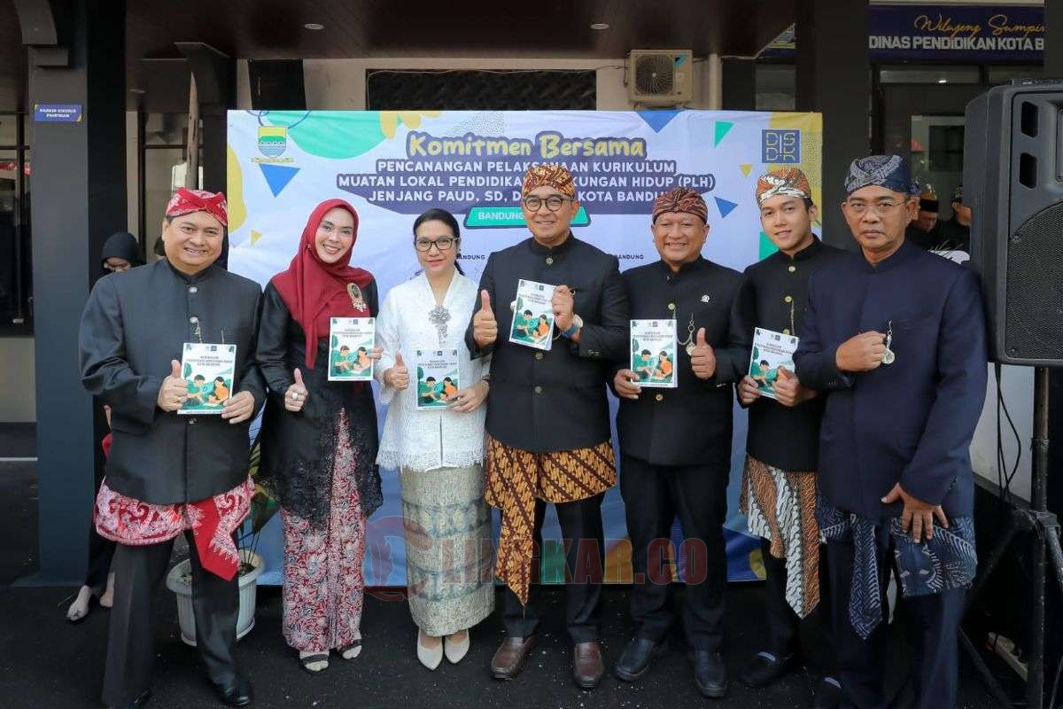 Pemkot Bandung Tegas Larang Siswa Bawa Ponsel ke Sekolah. Foto: dok Pemkot Bandung