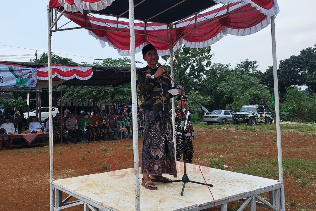 Wabup Kendal, Benny Karnadi saat menghadiri pembukaan Diklatsar Banser Pegandon di Lapangan Desa Wonosari, Kecamatan Pegandon, Kabupaten Kendal, Jawa Tengah, Sabtu (8/5/2025). Foto: istimewa