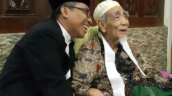 Masih Merayu, Kiai Fadlolan Tak Yakin Gus Yasin Dukung Agus Suparmanto Dalam Muktamar