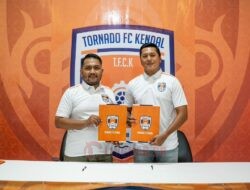 Stefan Keeltjes Jadi Pelatih Tornado FC Kendal, Ini Sekilas Profilnya!