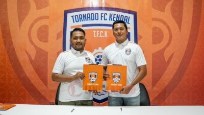Stefan Keeltjes Jadi Pelatih Tornado FC Kendal, Ini Sekilas Profilnya!