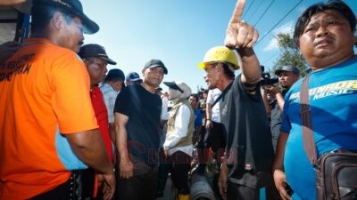 Gubernur Cek Banjir Rob Demak, Petugas Wadul Pompa Air Rusak