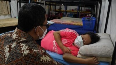Maimunah, Perawat Lansia di Malaysia Menangis Ingin Pulang ke Indonesia