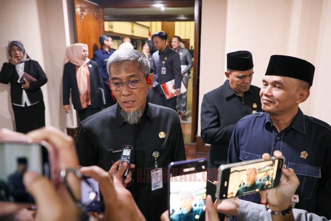 Sekda Jateng, Sumarno saat menghadiri Rapat Paripurna DPRD Jateng di Gedung DPRD Jateng, Selasa (27/05/2025). Foto: dokumentasi
