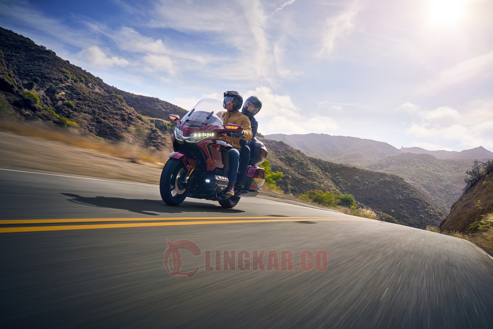 Honda Gold Wing Hadir dengan Cat Ikonik dan Emblem Eksklusif. (dok AHM)