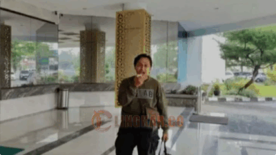 Ayah Tuntut Penjelasan RSUD Karawang atas Kematian Bayinya lingkar