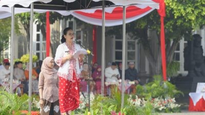 Wali Kota Semarang, Agustina Wilujeng Pramestuti saat pimpin upacara Hari Jadi Kota Semarang ke -478. (dok Pemkot Semarang)