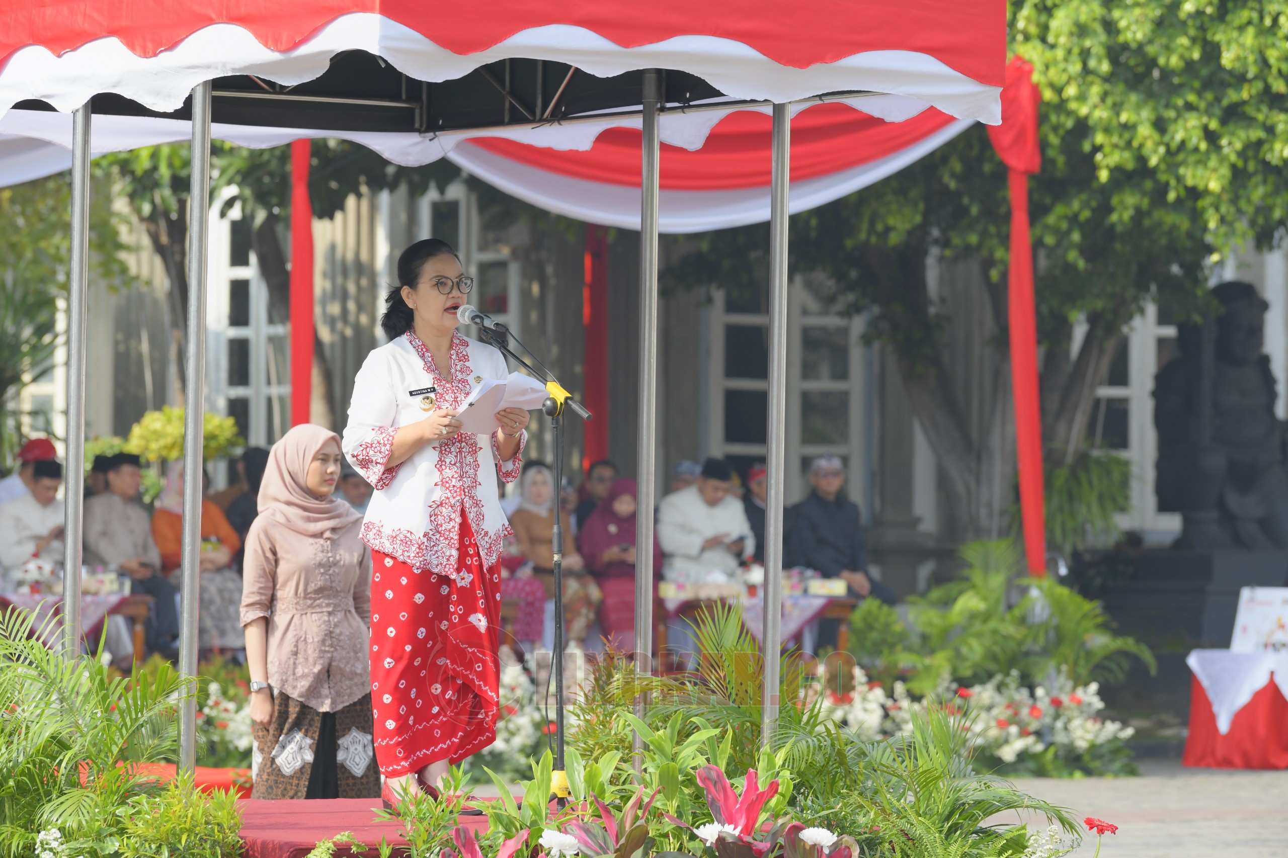Wali Kota Semarang, Agustina Wilujeng Pramestuti saat pimpin upacara Hari Jadi Kota Semarang ke -478. (dok Pemkot Semarang)