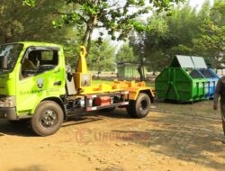 Dukung Aksi Bersih-Bersih di Taman Kartini, DLH Kerahkan Truk Amrol Baru