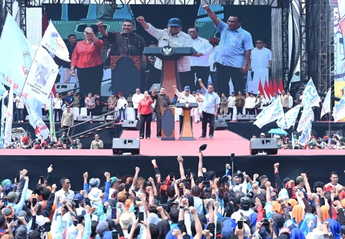 Presiden Prabowo Subianto saat Menghadiri Peringatan Hari Buruh Nasional, di Monas, Kamis (1/5/2025). Foto: dokumentasi Sekretariat Negara