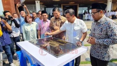 Gubernur Jawa Tengah, Ahmad Luthfi resmikan tiga fasilitas berorientasi pada kesejahteraan pekerja di Kawasan Industri Terpadu Batang. (dok Istimewa)
