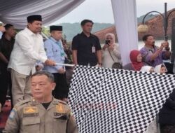 Bupati Dony Lepas Calon Jemaah Haji Asal Sumedang Gelombang Pertama