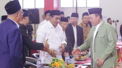 Wakil Gubernur Jawa Tengah, Taj Yasin Maimoen saat menghadiri acara Silaturrahim dan halal bihalal Ngumpulke Balung Pisah Warga NU se-Jawa Tengah di Hall Kaimana Sekolah Nasima Jalan Yos Sudarso Sabtu (3/5/2025). Foto: istimewa