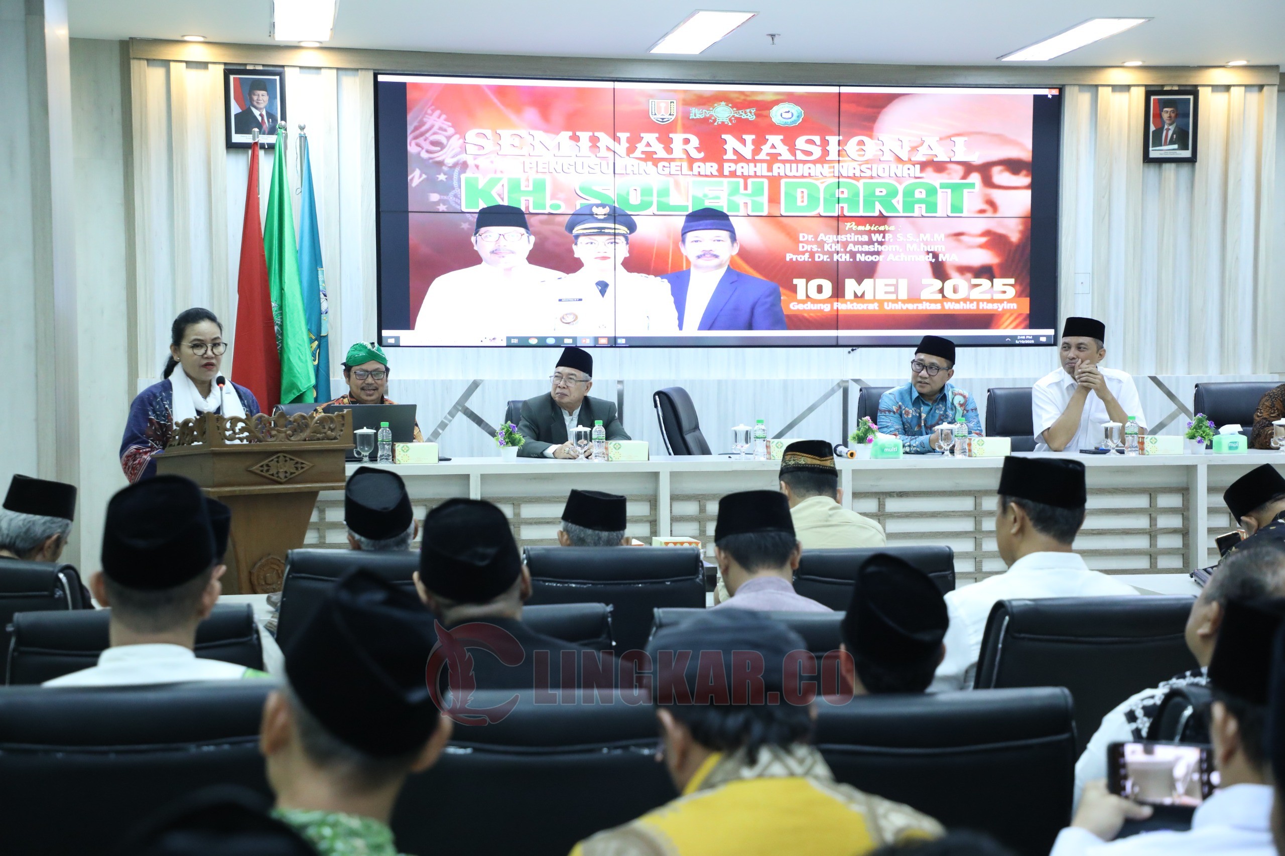 Agustina Wilujeng saat menghadiri Seminar Nasional Pengusulan Gelar Pahlawan Nasional KH. Sholeh Darat, Sabtu (10/5/2025). Foto: dokumentasi Pemkot Semarang