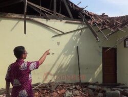 Atap SD Negeri 2 Sumur Brangsong Roboh, Siswa Belajar di Mushola dan Rumah Warga
