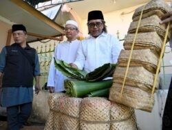 Panitia Kurban di Temanggung Ikut Saran Agus Gondrong, Gunakan Bahan Alami Gantikan Plastik Bungkus Daging Kurban