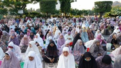 Salat Idul Adha 1446 Hijriah di Simpang Lima Semarang, Khatib Ajak Umat Tebar Cinta Kasih Lewat Kurban
