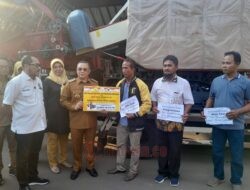 Percepat Panen, DPR RI Serahkan Alsintan ke Petani Pati
