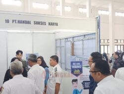 Ratusan Pelajar Rembang Antusias Ikuti Job Fair, Dinperinaker Tekankan Pentingnya Skill di Pasar Kerja
