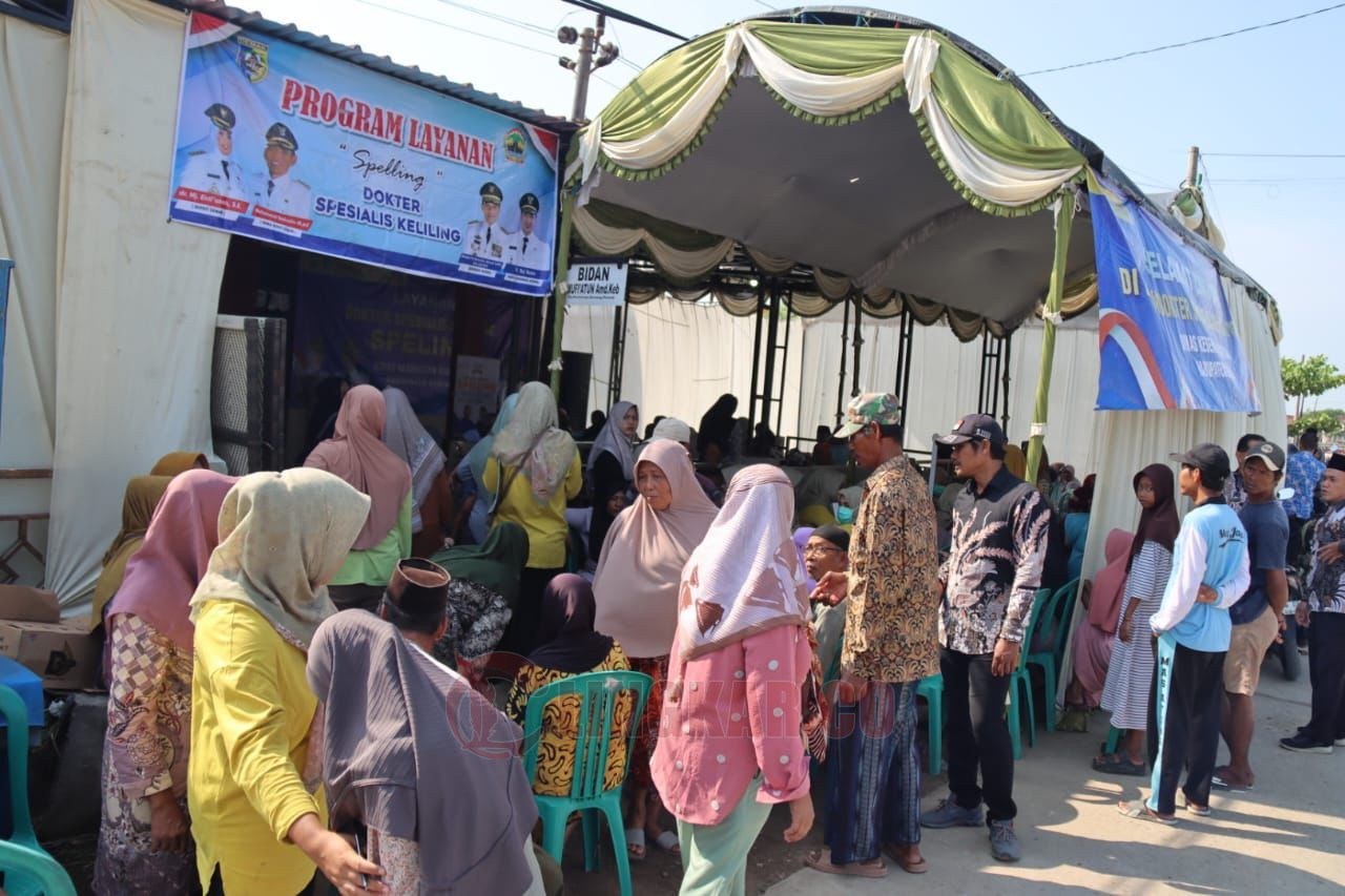 Suasana pelayanan kesehatan gratis Pemprov Jateng bagi korban banjir rob Demak. (dok Pemprov Jateng)
