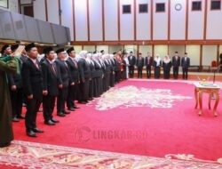 Gubernur Pramono Lantik 100 Pejabat Fungsional