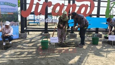 Mageri Segoro, DLH Semarang Tanam 10.000 Pohon untuk Selamatkan Pesisir