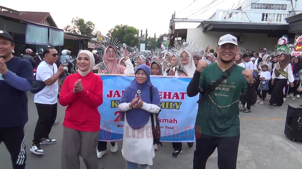 Bupati Kendal, Dyah Kartika Permana Sari hadiri perayaan 25 tahun, Rumah Sakit dan Klinik Utama Baitul Hikmah Kendal. (dok Istimewa)