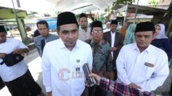 Wakil Gubenur Jawa Tengah, Taj Yasin usai menghadiri acara Haflah Khotmil Qur’an ke-4 dan Haul Masyayikh di Pondok Pesantren Asy-Syafi’iyyah, Desa Brabo, Kecamatan Tanggungharjo, Kabupaten Grobogan. (dok Pemprov Jateng)