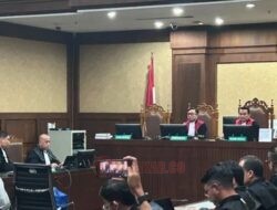 Korupsi Impor Gula, Mantan Mendag Tom Lembong Dipenjara 4,5 Tahun