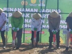 Galakkan Ketahanan Pangan, Polres dan Pemkab Kendal Tanam Jagung Serentak di Lahan Hutan Sosial di Desa Wonosari