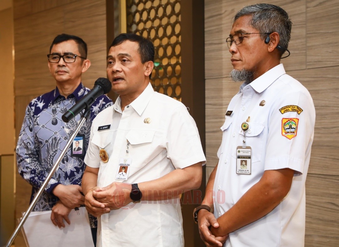 Gubernur Jawa Tengah, Ahmad Luthfi saat berbicara dalam High Level Meeting (HLM) Tim Pengendalian Inflasi Daerah (TPID) bertemakan 'Memperkuat Sinergi Pengendalian Inflasi Guna Mendukung Stabilitas Harga' di Hotel Gumaya, Semarang, Rabu, (16/7/2025). Foto: dokumentasi