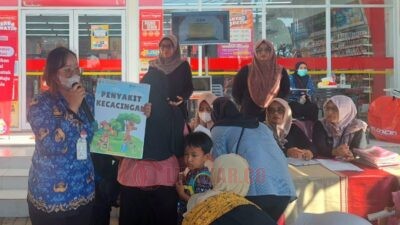 Kegiatan edukasi gizi anak yang dilaksanakan oleh Alfamart dan SGM Eksplor di gerai Alfamart Patemon, Gunungpati Semarang. Foto: istimewa