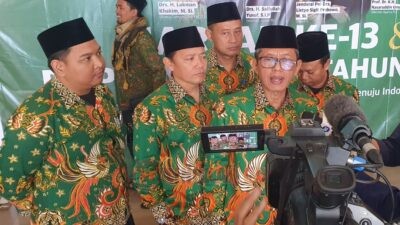 Ketua Umum DPP FKDT, Lukman Khakim saat diwawancarai wartawan seusai acara Peringatan Hari Lahir (Harlah) ke-13 dan Rapat Pimpinan Nasional (Rapimnas) Tahun 2025 di Hotel Bidakara, Jakarta Selatan, Sabtu (19/7/2025). Foto: istimewa