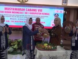Tegas, Mulai Agustus Bupati Kendal Izinkan Bidan Praktek Mandiri