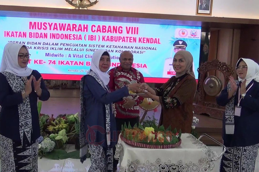 Pembukaan Muscab VIII IBI Kabupaten Kendal. Foto: Yoedhi/Lingkar.co