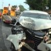 Minibus Tabrak Pohon di Depan Rumah Dinas Kapolres Kendal, Tidak Ada Korban Jiwa