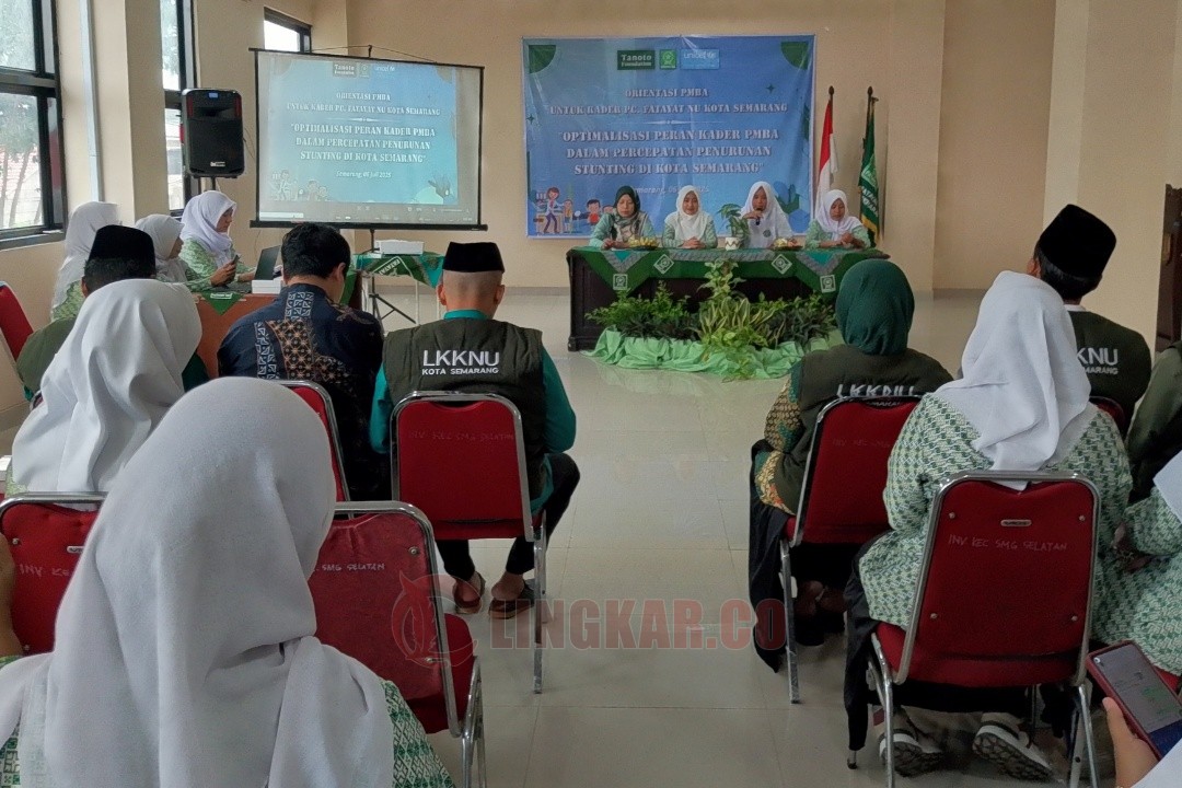 Suasana kegiatan orientasi layanan konseling Pemberian Makan Bayi dan Anak (PMBA) di aula Kecamatan Semarang Selatan Kota Semarang, Minggu (6/7/2025). Foto: Rifqi/Lingkar.co