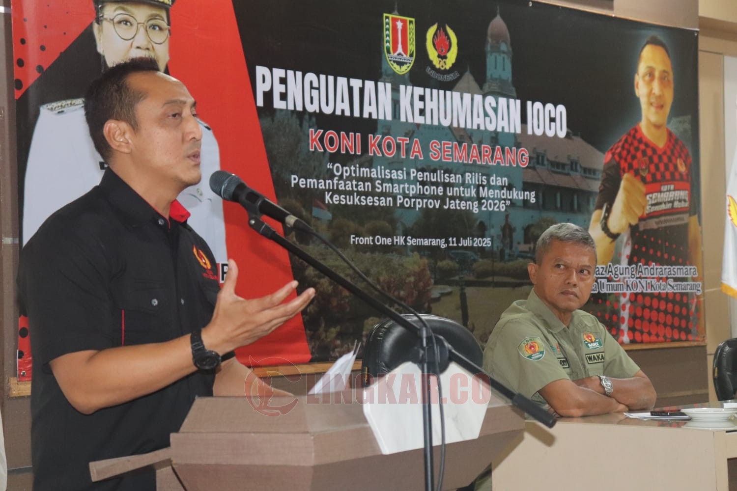 Ketua Umum KONI Kota Semarang, Arnaz Agung Andrarasmara saat membuka bertajuk Penguatan Kehumasan IOCO KONI Kota Semarang di Front One HK Hotel Semarang. (dok KONI Semarang)