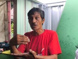 Sengketa Lahan, Siswi SD di Semarang Terpaksa Lewati Sungai untuk ke Sekolah