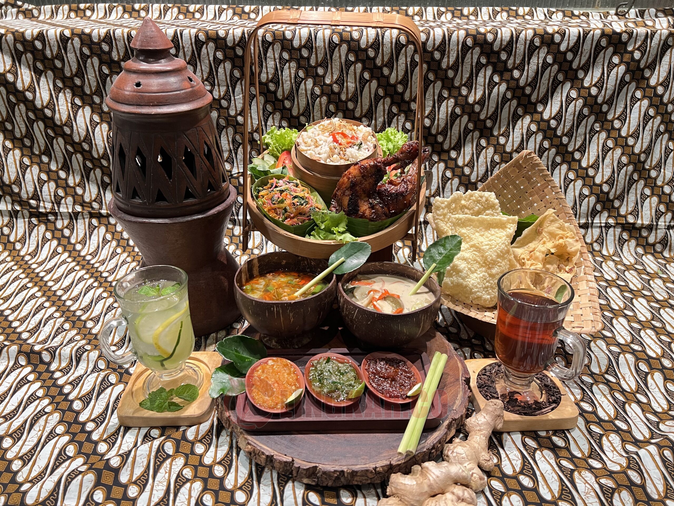 Menu terbaru @HOM Hotel Simpang Lima Semarang bertajuk Mabar Rasa dengan beragam pilihan menu khas Nusantara. (dok @HOM Hotel Simpang Lima Semarang)