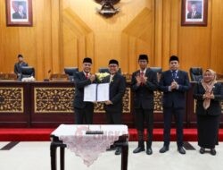 Pemkot Surabaya dan DPRD Setujui Raperda Pertanggungjawaban APBD 2024, Eri Cahyadi: Surabaya Kembali Raih Opini WTP