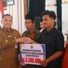 Serahkan Beasiswa Mahasiswa Kurang Mampu, Bupati Pati Tekankan Pentingnya Pendidikan