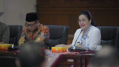 Wali Kota Semarang, Agustina Wilujeng Pramestuti saat menghadiri Rakor bersama KPK RI di balaikota Semarang. (dok Pemkot Semarang)
