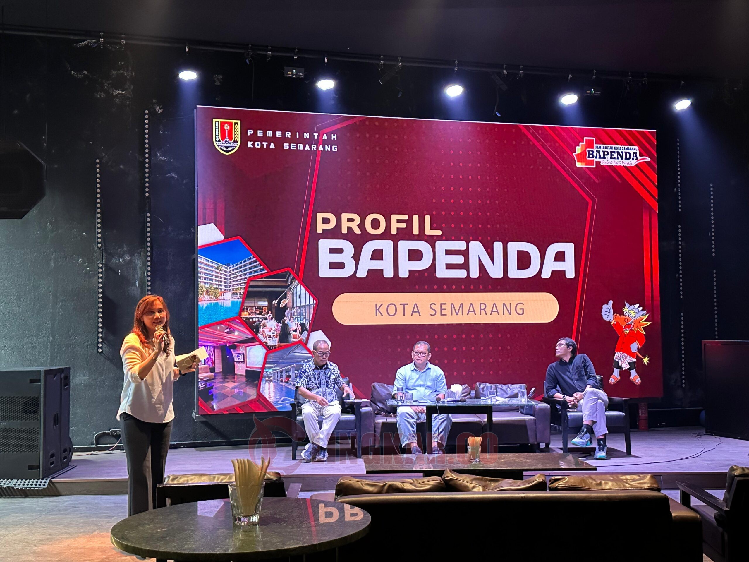 Kepala Badan Pendapatan Daerah (Bapenda) Kota Semarang, Indriyasari saat pemaparan pajak daerah di Ibu Kota Jawa Tengah. (dok Istimewa)