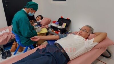 Puluhan Dokter Spesialis Undip Donor Darah di PMI Kota Semarang, Awal: Terbukti Kualitas dan Terapkan CPOB